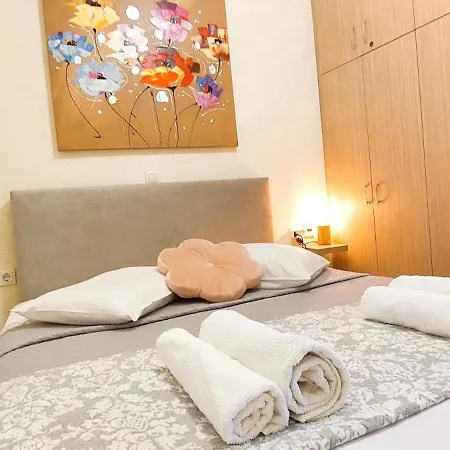 Joy New Port Corfu Town * Corfu (city)